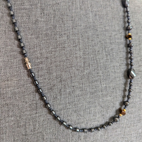 Vintage Hematite Tigers Eye Gemstone Beaded Layering Boho Necklace - Picture 3 of 3